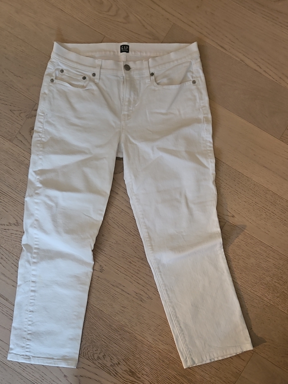 GAP White Straight-Leg Women’s Jeans